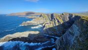 PICTURES/Ring of Kerry - Cahergall, Ballycarbery Castle & Kerry Cliff/t_20250928_105229.jpg